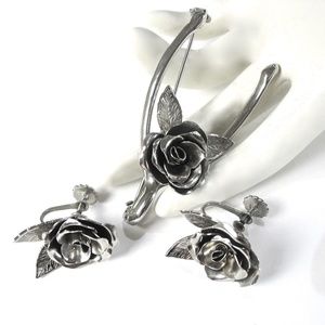 Coro Pin and Earring Set, 1950s, Rosebud, Wishbone